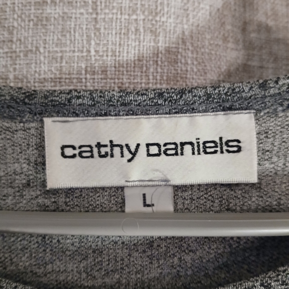 CATHY DANIELS WOMEN'S LARGE LONG SLEEVE GRAY TOP - Picture 3 of 3
